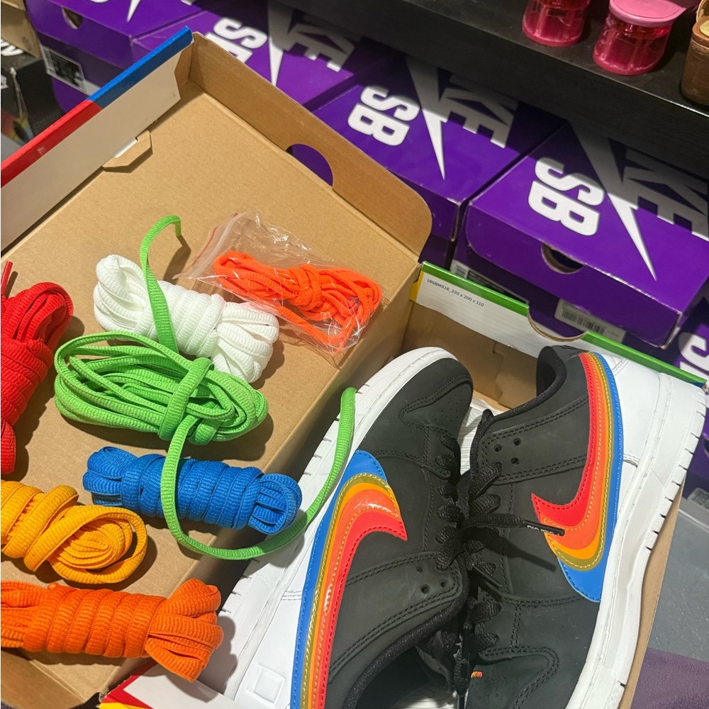 Polaroid dunks 8.5